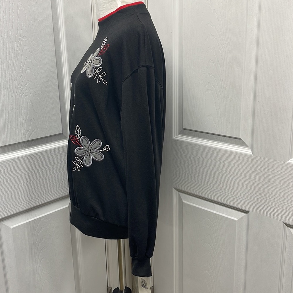 BonWorth Black Embroidered Floral Pullover Sweatshirt Small - Picture 8 of 12